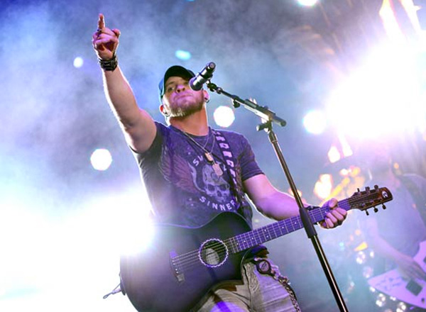 Brantley Gilbert, Justin Moore & Colt Ford at Jiffy Lube Live