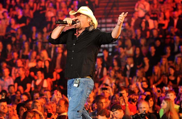 Toby Keith at Jiffy Lube Live