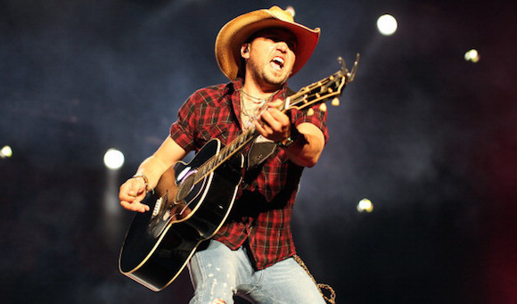 Jason Aldean, Thomas Rhett & A Thousand Horses at Jiffy Lube Live