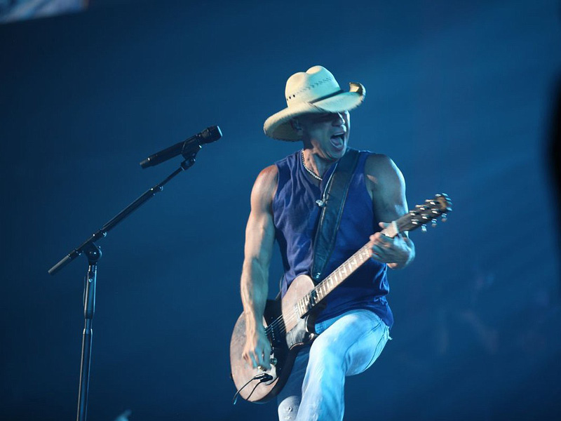 Kenny Chesney: Here And Now Tour 2022 with Carly Pearce at Jiffy Lube Live